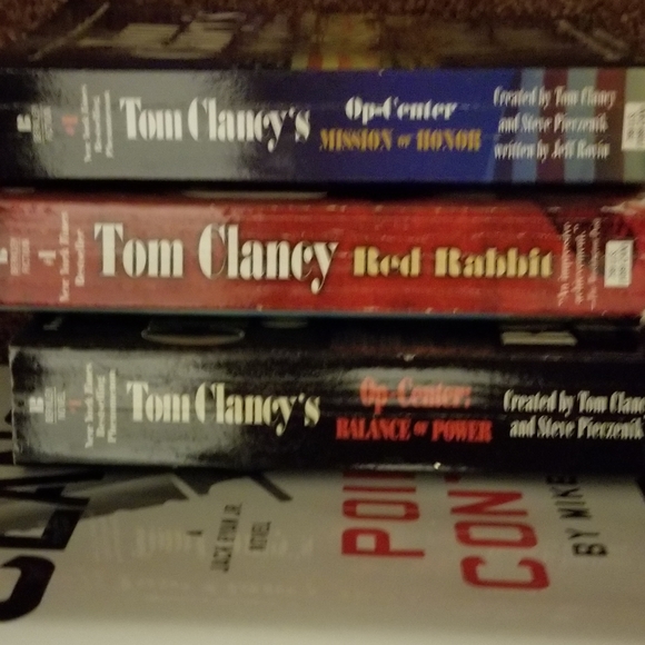 Tom Clancey Novels - Picture 6 of 6